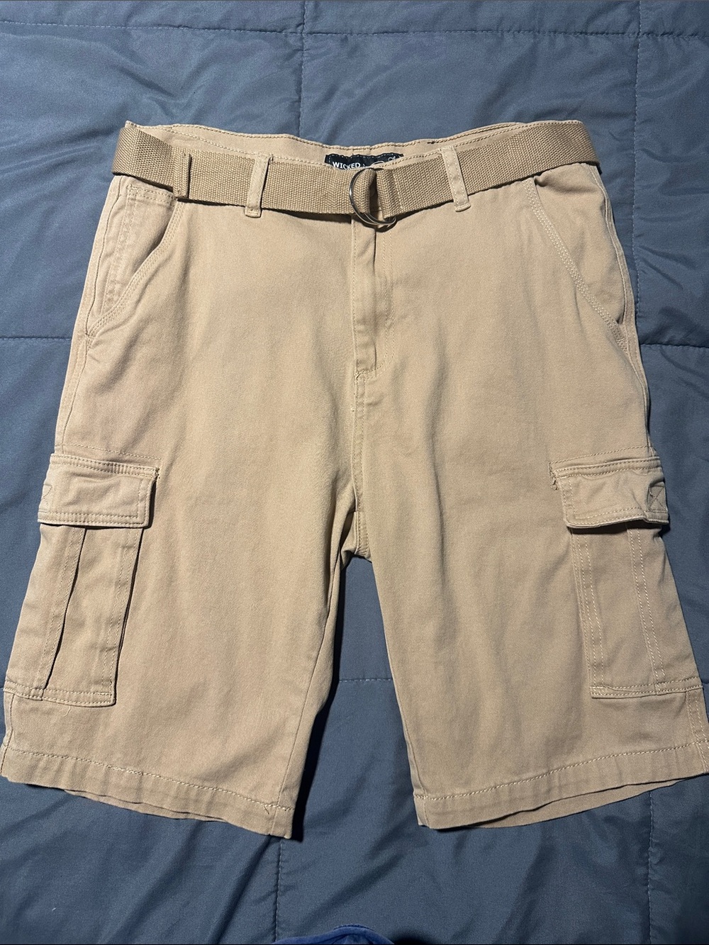 Wicked Stitch mens Khaki Cargo Shorts with Belt